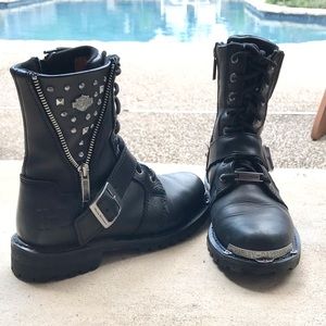 Clearing out closet for a remodel.Harley Davidson Women’s Mindy MC Boots.